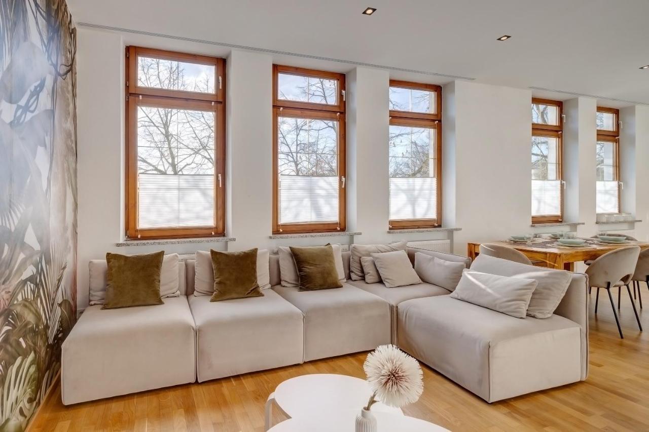 Kaza Guesthouse, Centrally Located 2 & 3 Bedroom Apartments In Аугсбург Екстер'єр фото
