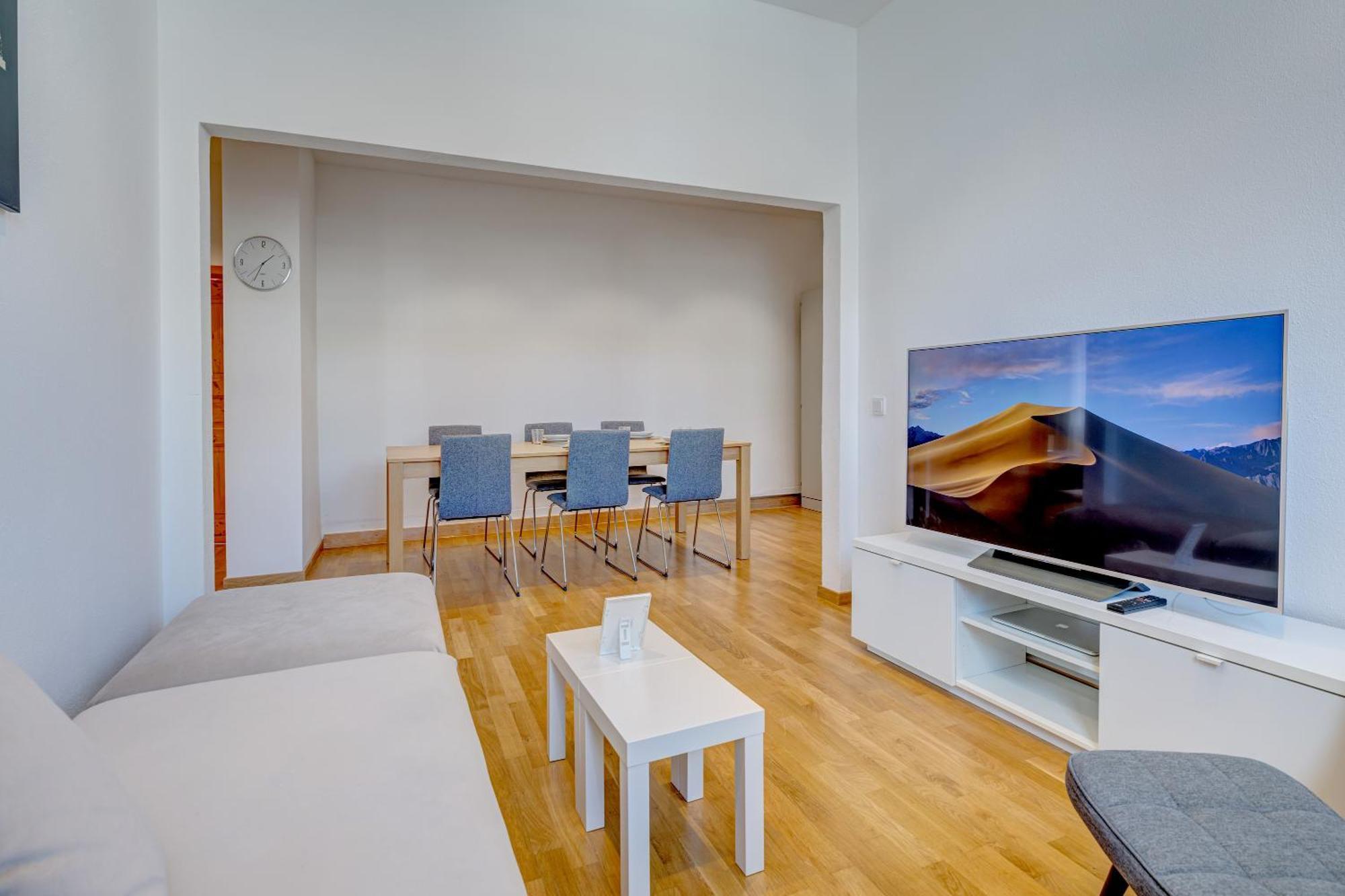 Kaza Guesthouse, Centrally Located 2 & 3 Bedroom Apartments In Аугсбург Екстер'єр фото